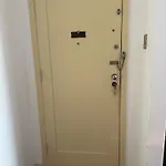 Apartamento Mobiliado Com Dois Quartos E Dois Banheiros No Leme