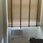 Apartamento Mobiliado Com Dois Quartos E Dois Banheiros No Leme